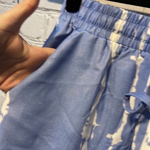 TIE Dye Shorts Size Small Elastic Stretchy Beach - Picture 4 of 6